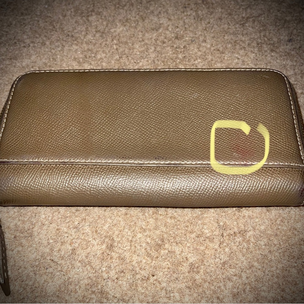 Dooney & Bourke wallet - Picture 4 of 4